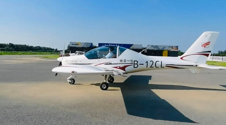 獵鷹飛行俱樂部北京石佛寺基地:單飛這天:礪劍露鋒芒,飛出了他最璀璨的樣子!