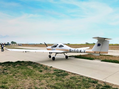 獵鷹飛行俱樂(lè)部:輕型飛機(jī),看看這些飛機(jī)你認(rèn)識(shí)哪幾個(gè)?