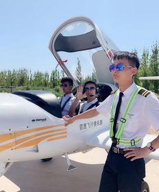 獵鷹飛行俱樂部 七夕情人熱吻60秒,免費讓ta獲取空中體驗開飛機十分鐘資格