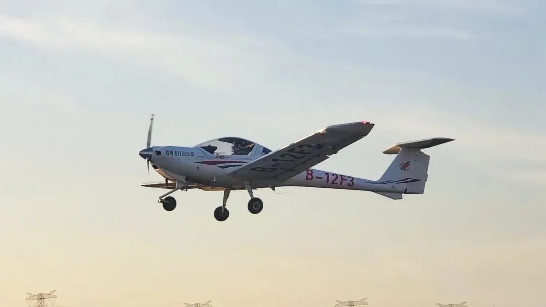 獵鷹飛行俱樂部 航空知識(shí)科普:飛機(jī)的“血液”|航空燃油知多少