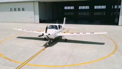 喜達峰跳傘俱樂部,飛行體驗,你有過當飛行員的感覺嗎?如果沒有,請選擇我們!志存高遠鴻鵠之志!