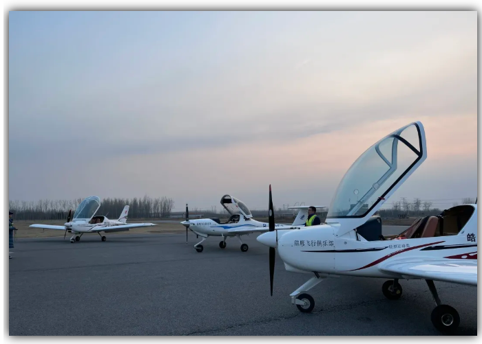 獵鷹飛行俱樂(lè)部盤(pán)點(diǎn)|常見(jiàn)的飛行基本動(dòng)作,教你輕松開(kāi)飛機(jī) !