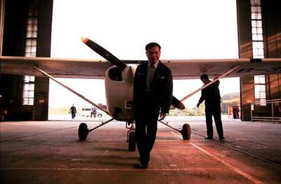 我國首個私人飛行俱樂部成立 社會接受程度較低_新聞中心_新浪網